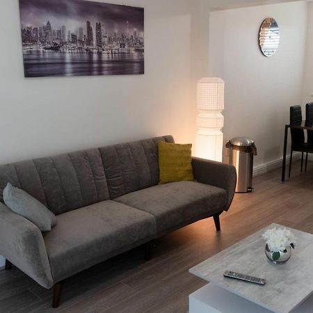 Gorgeous Ground Floor Apartment + Free Parking Manchester Luaran gambar